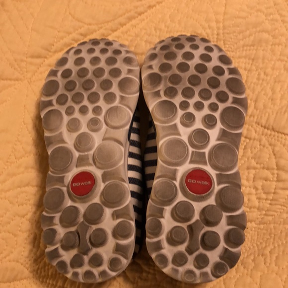 Ladies Skechers Go Walk sport shoe, size 6 - Picture 3 of 6